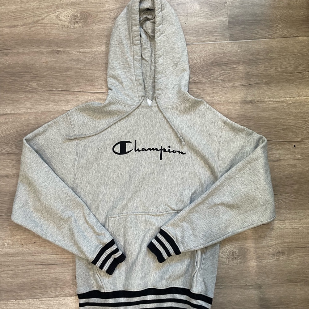 Vintage Men’s Champion Hoodie (Medium)